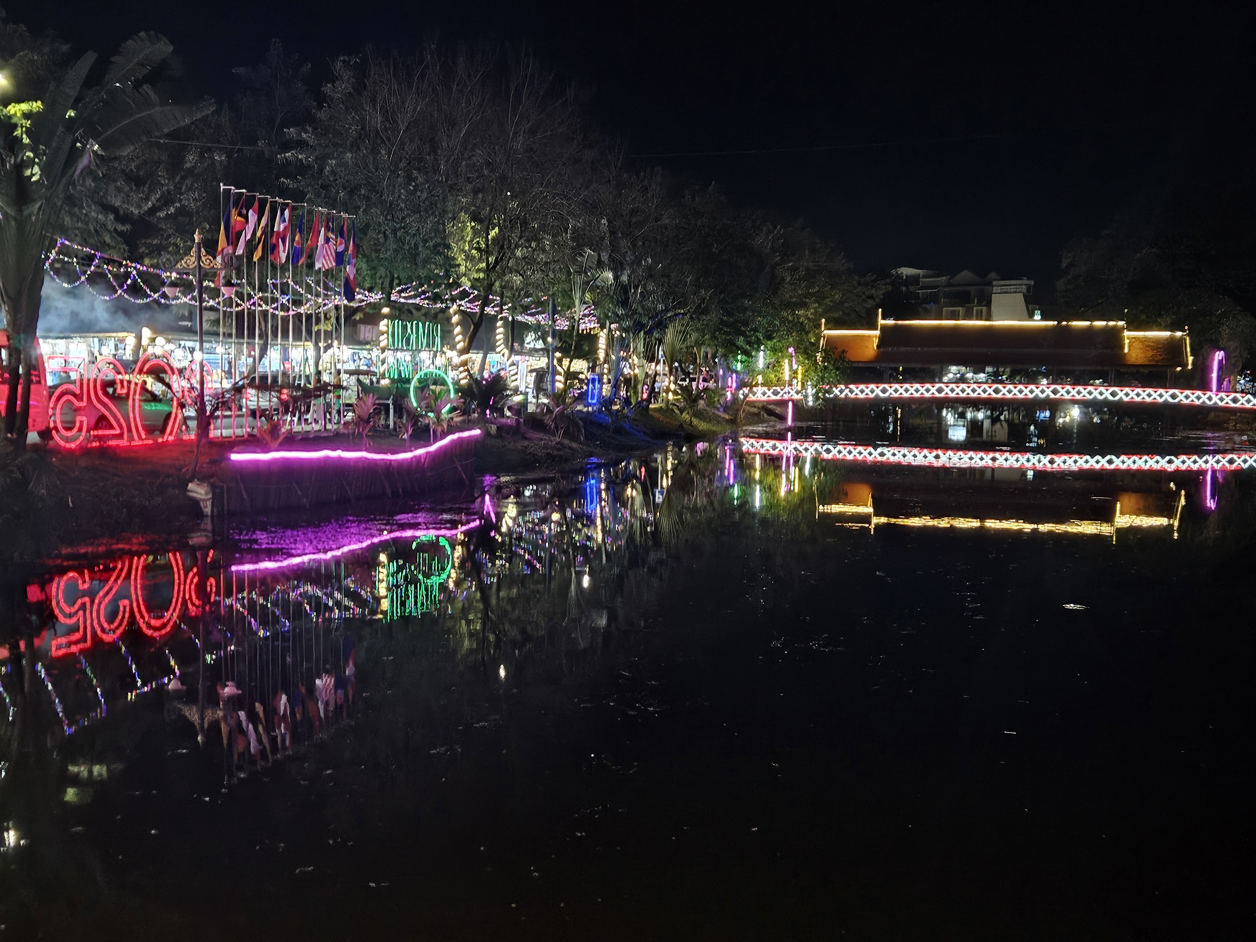 គ្រឿងអលង្ការប្រាក់ និងត្រកងខ្មែរ